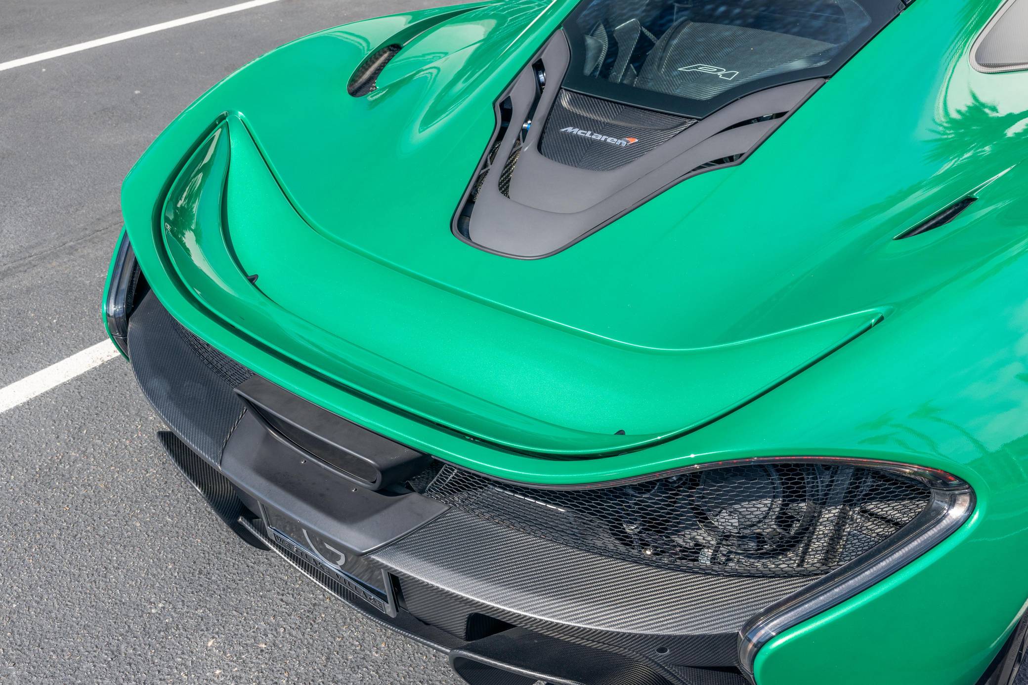 2014 McLaren P1 photo 230