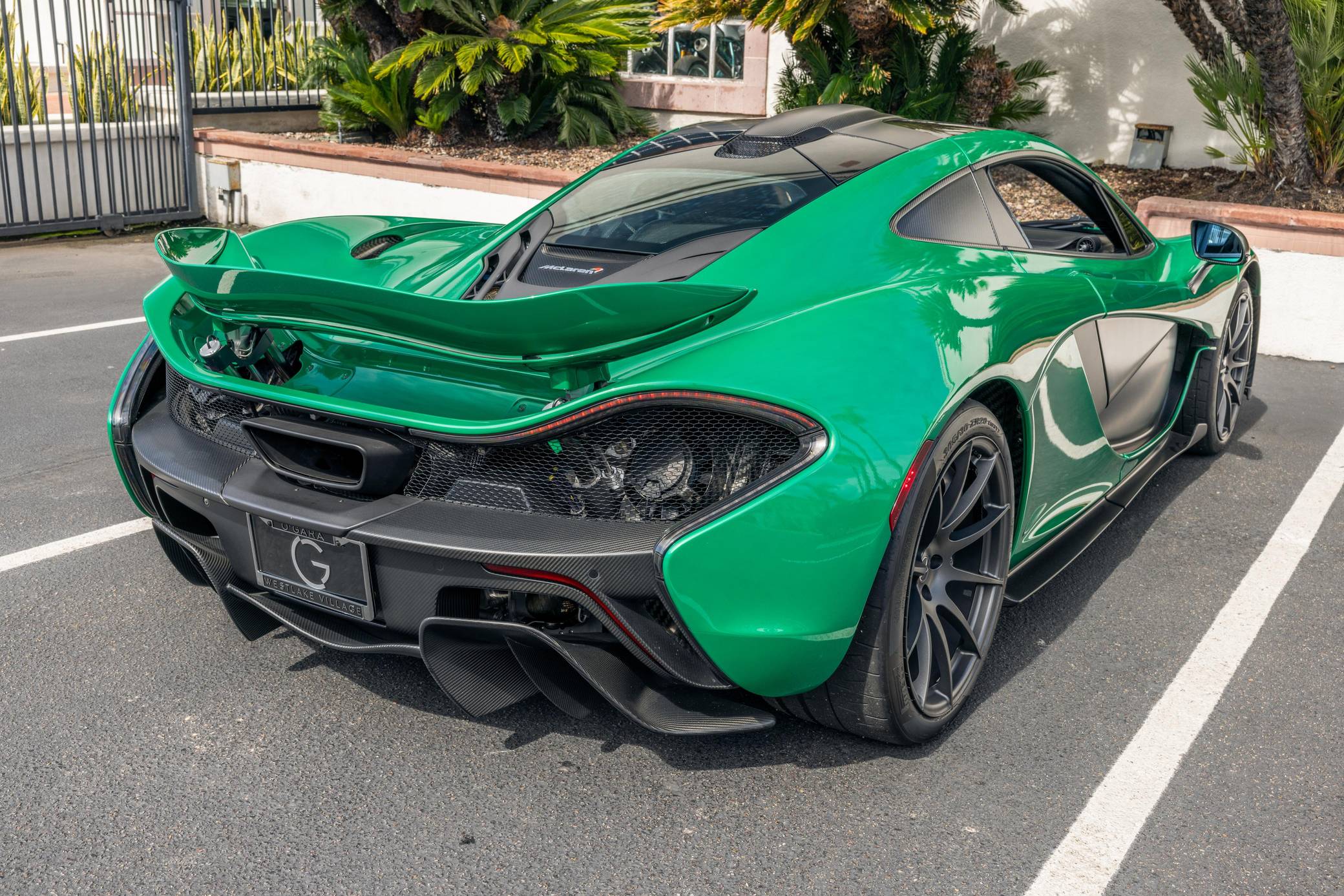 2014 McLaren P1 photo 94