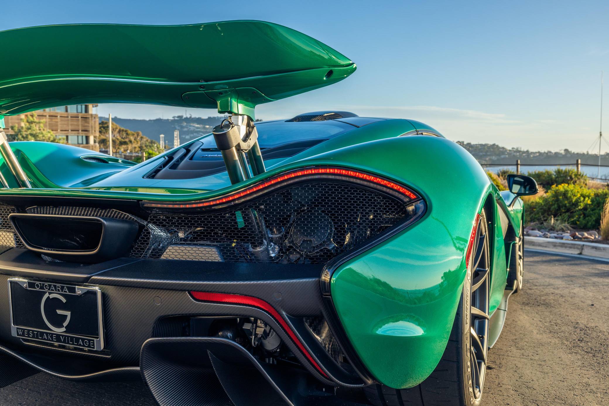 2014 McLaren P1 photo 227