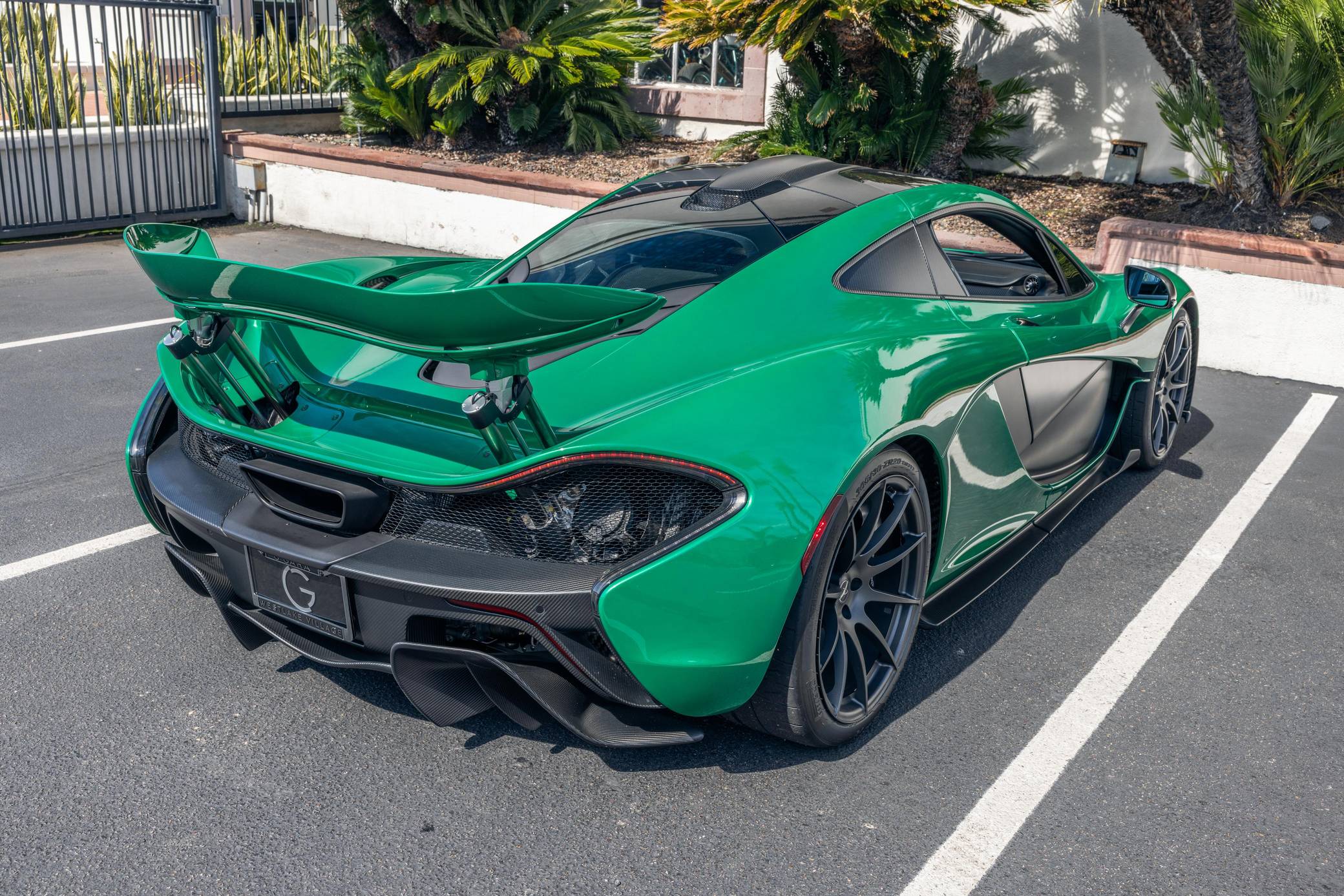 2014 McLaren P1 photo 59