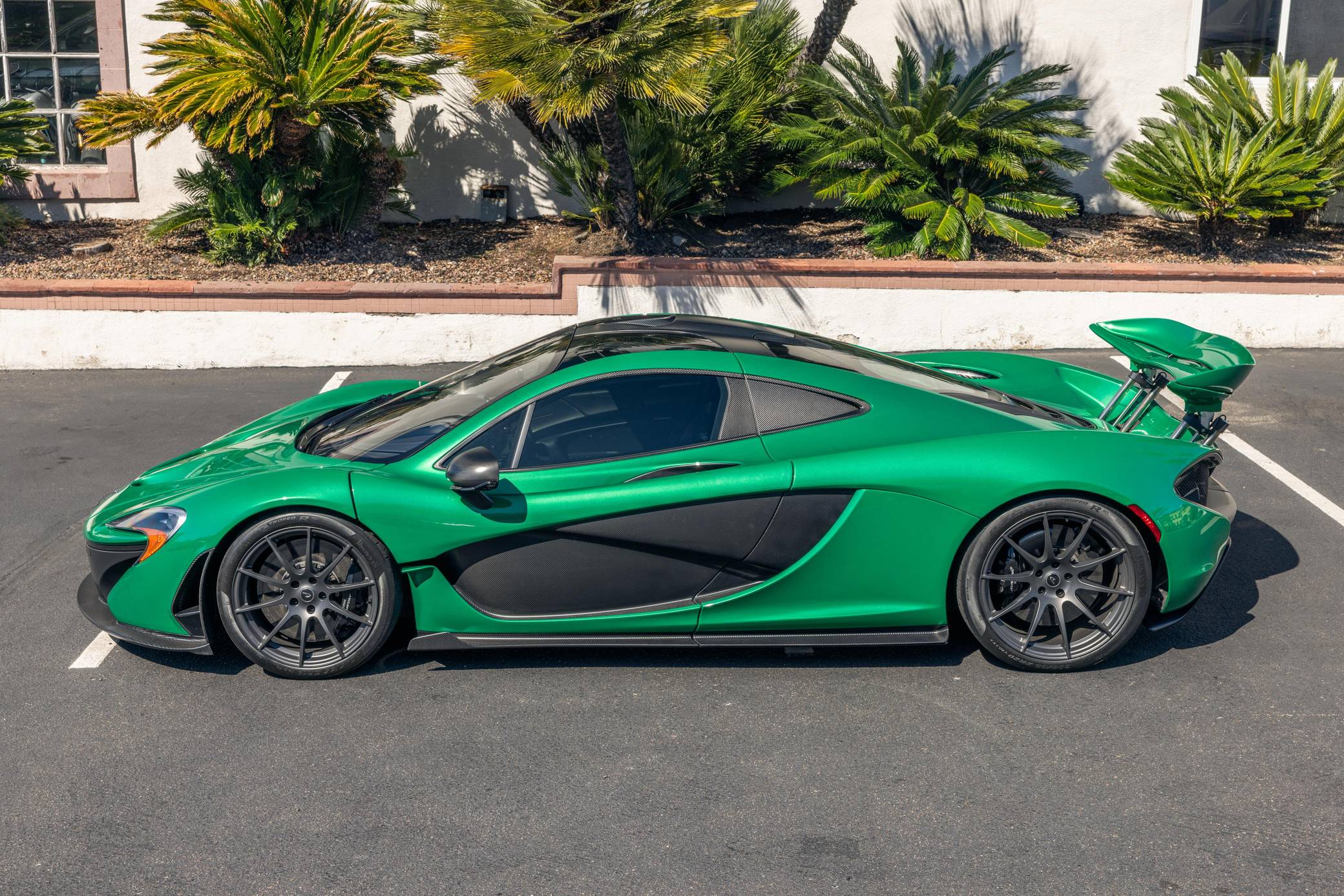 2014 McLaren P1 photo 45