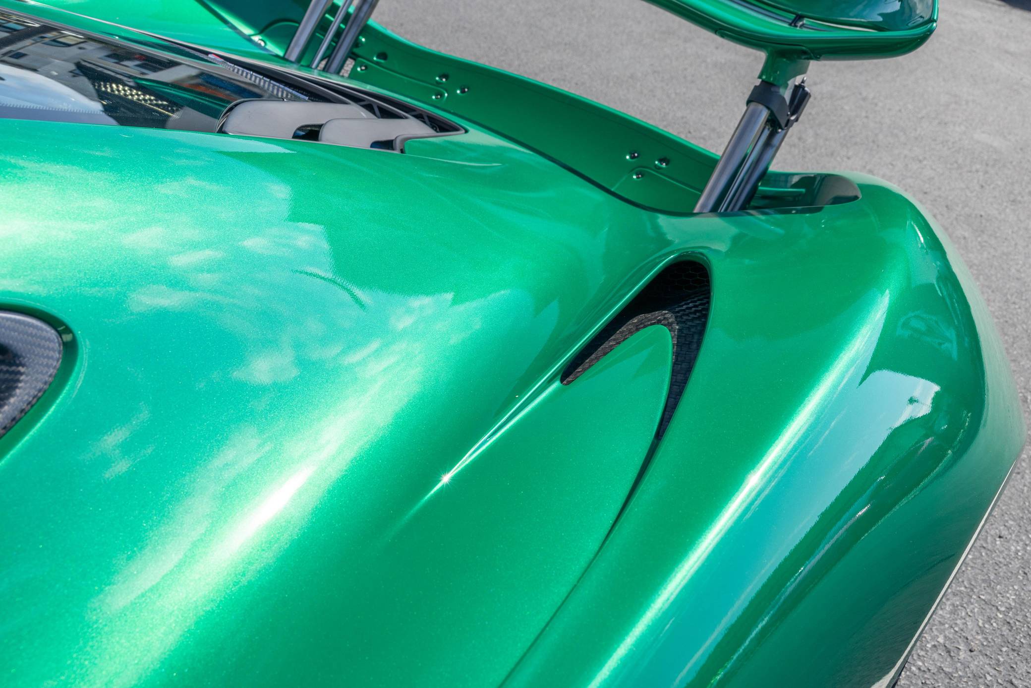 2014 McLaren P1 photo 201