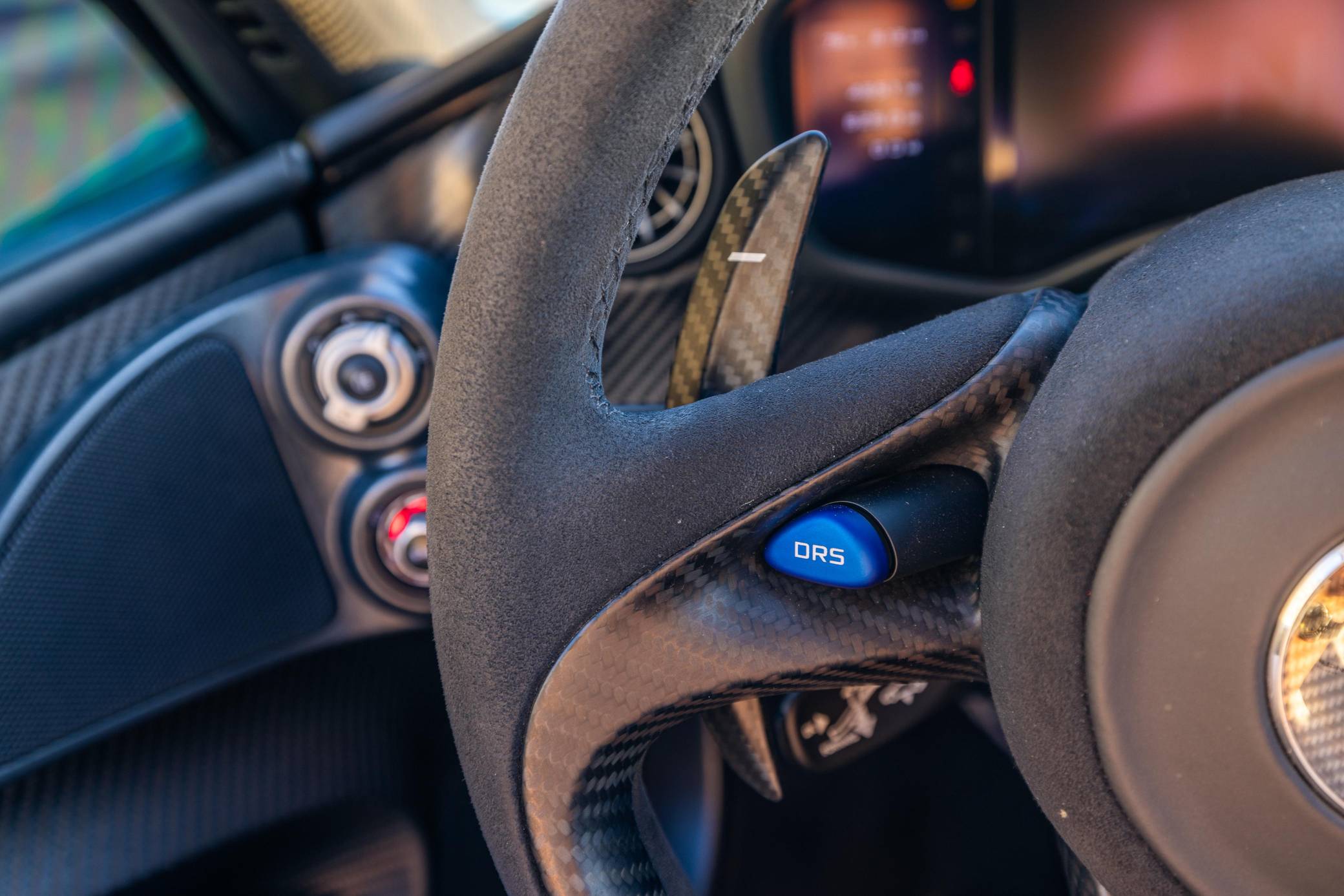 2014 McLaren P1 photo 299