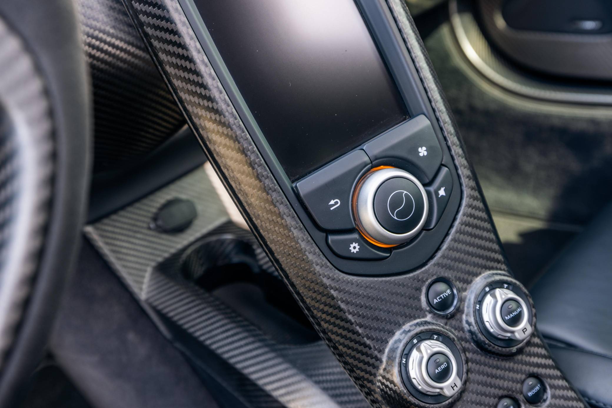 2014 McLaren P1 photo 321