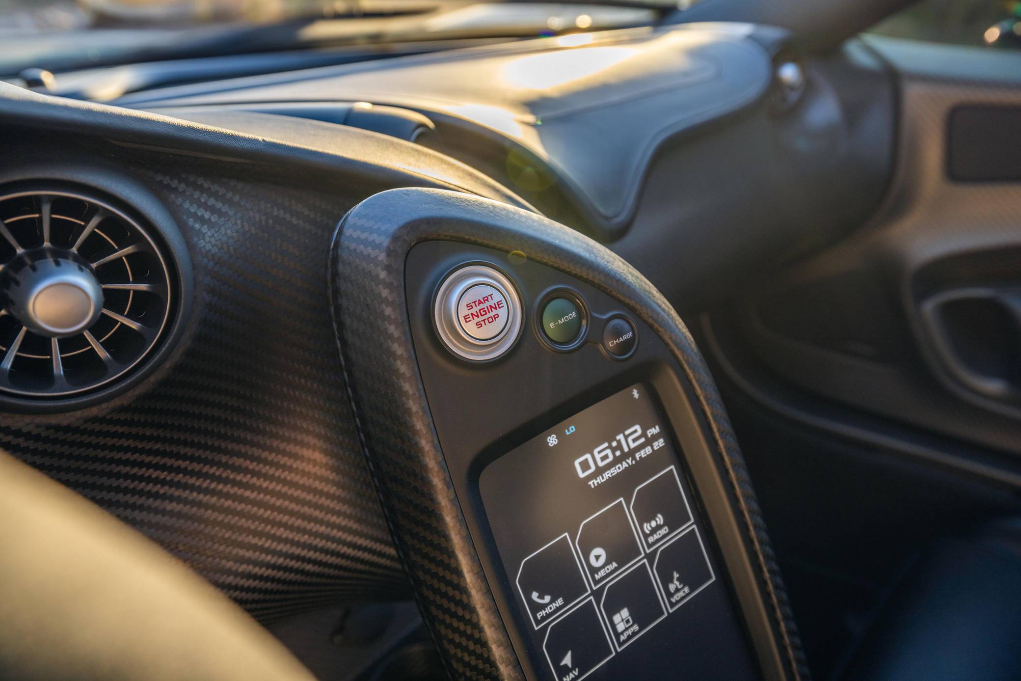 2014 McLaren P1 photo 317