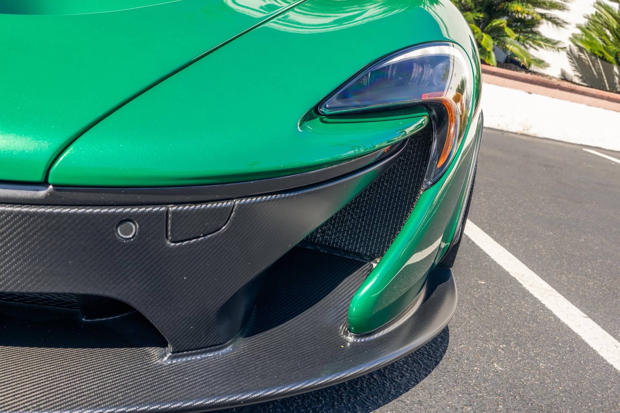 2014 McLaren P1 photo 164