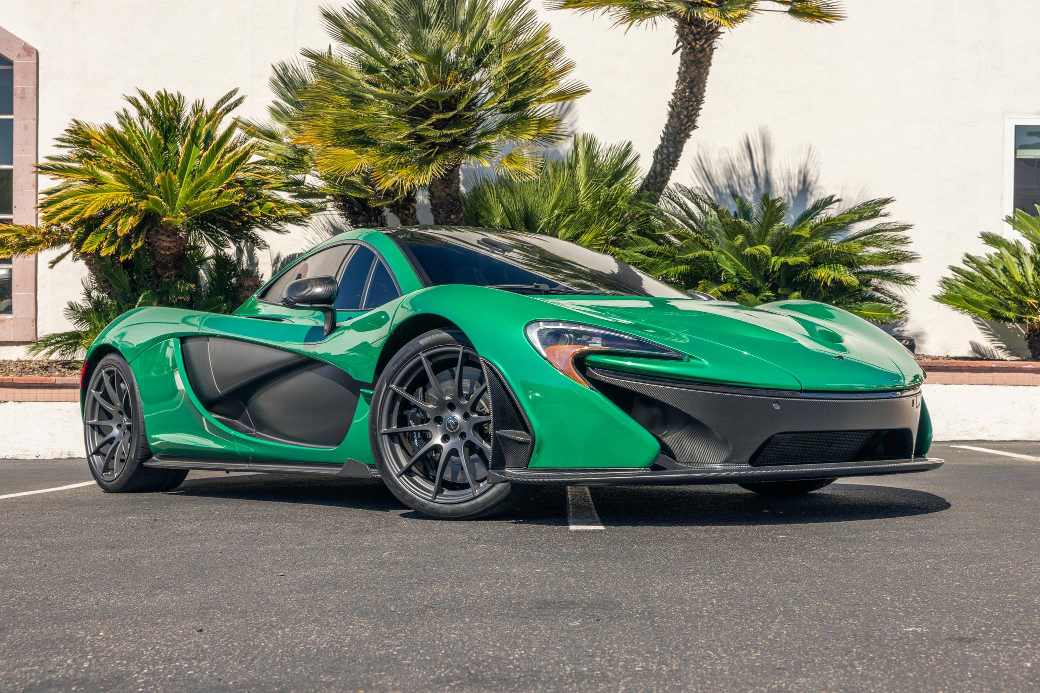 2014 McLaren P1 photo 129