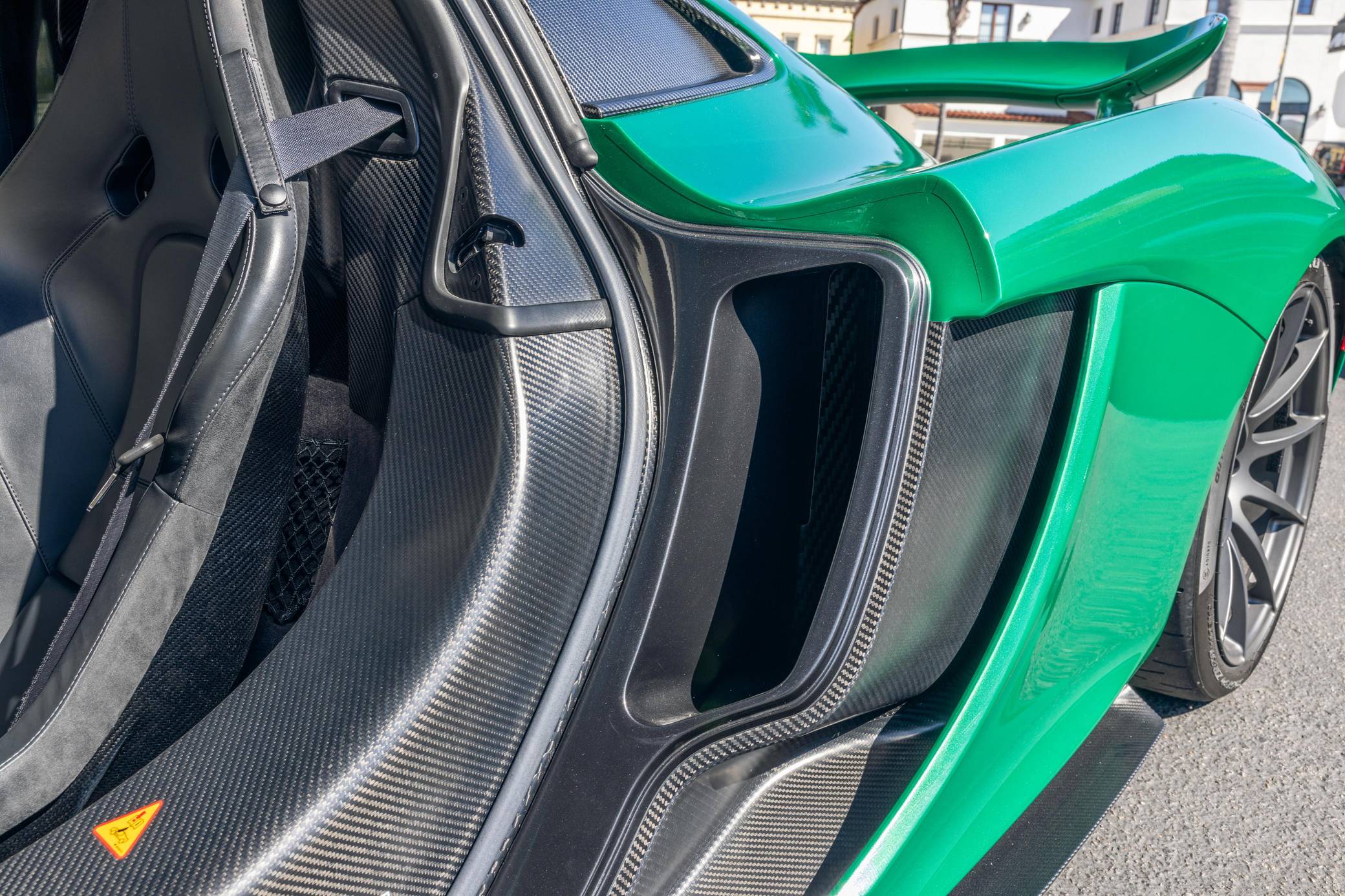 2014 McLaren P1 photo 372