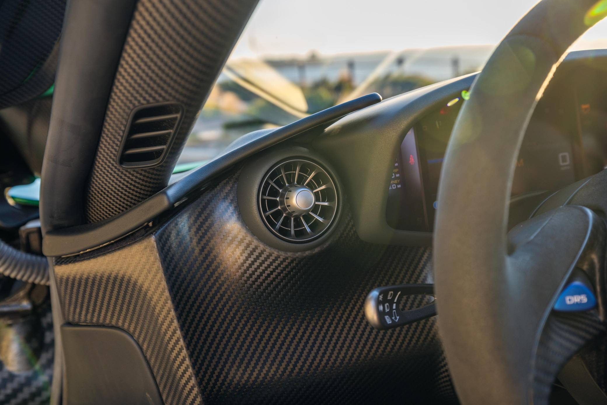 2014 McLaren P1 photo 296