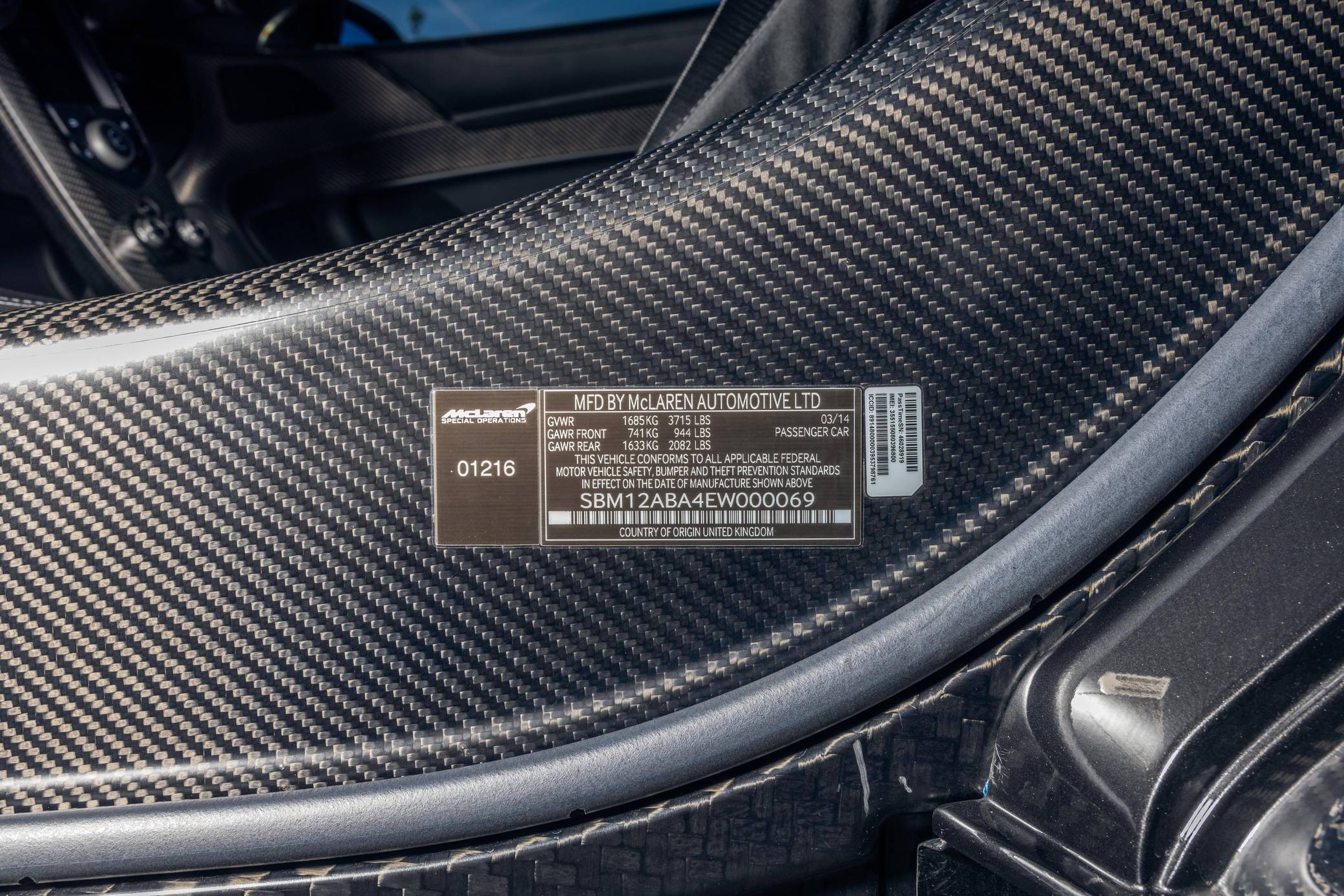 2014 McLaren P1 photo 464