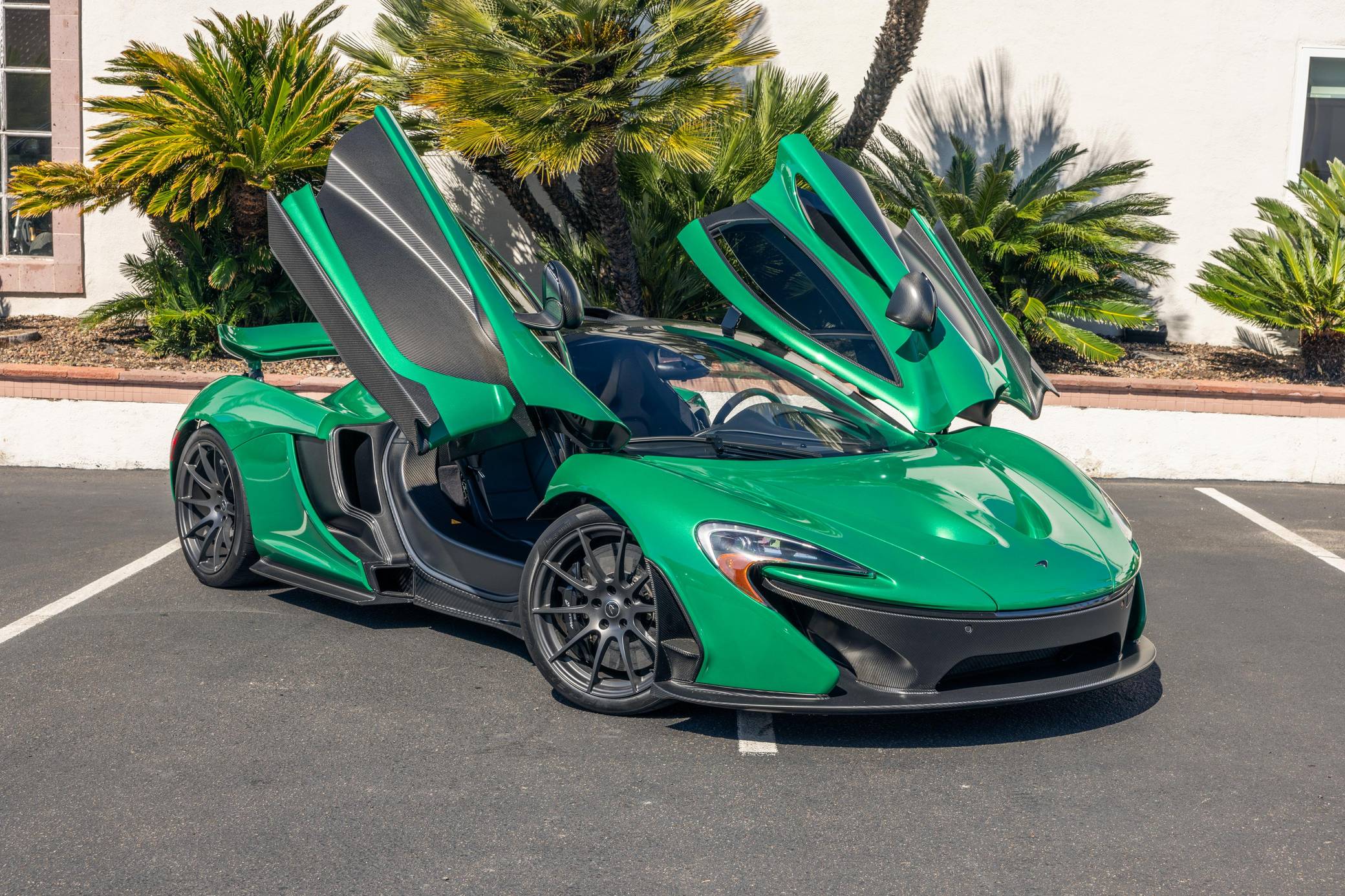 2014 McLaren P1 photo 144