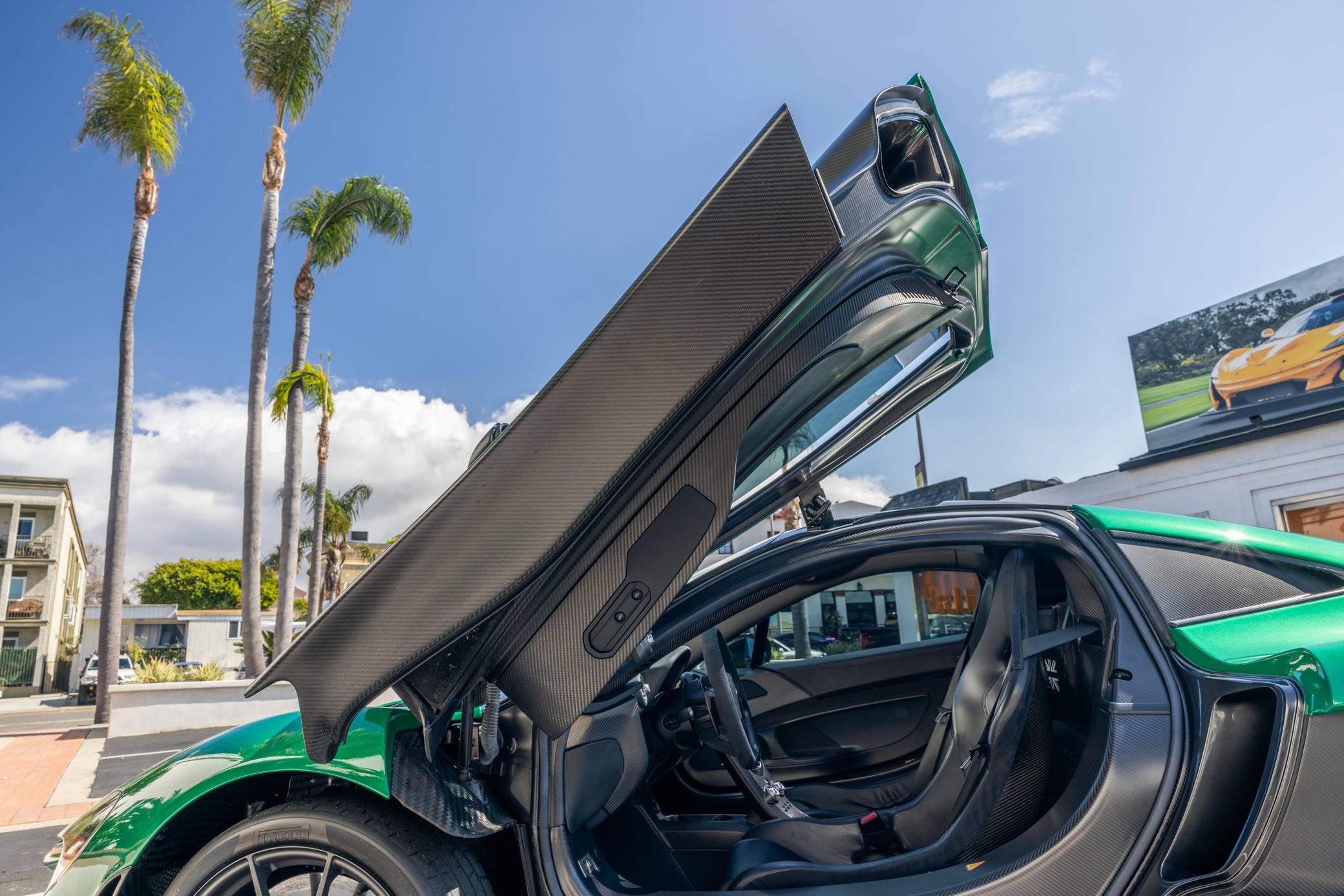 2014 McLaren P1 photo 367