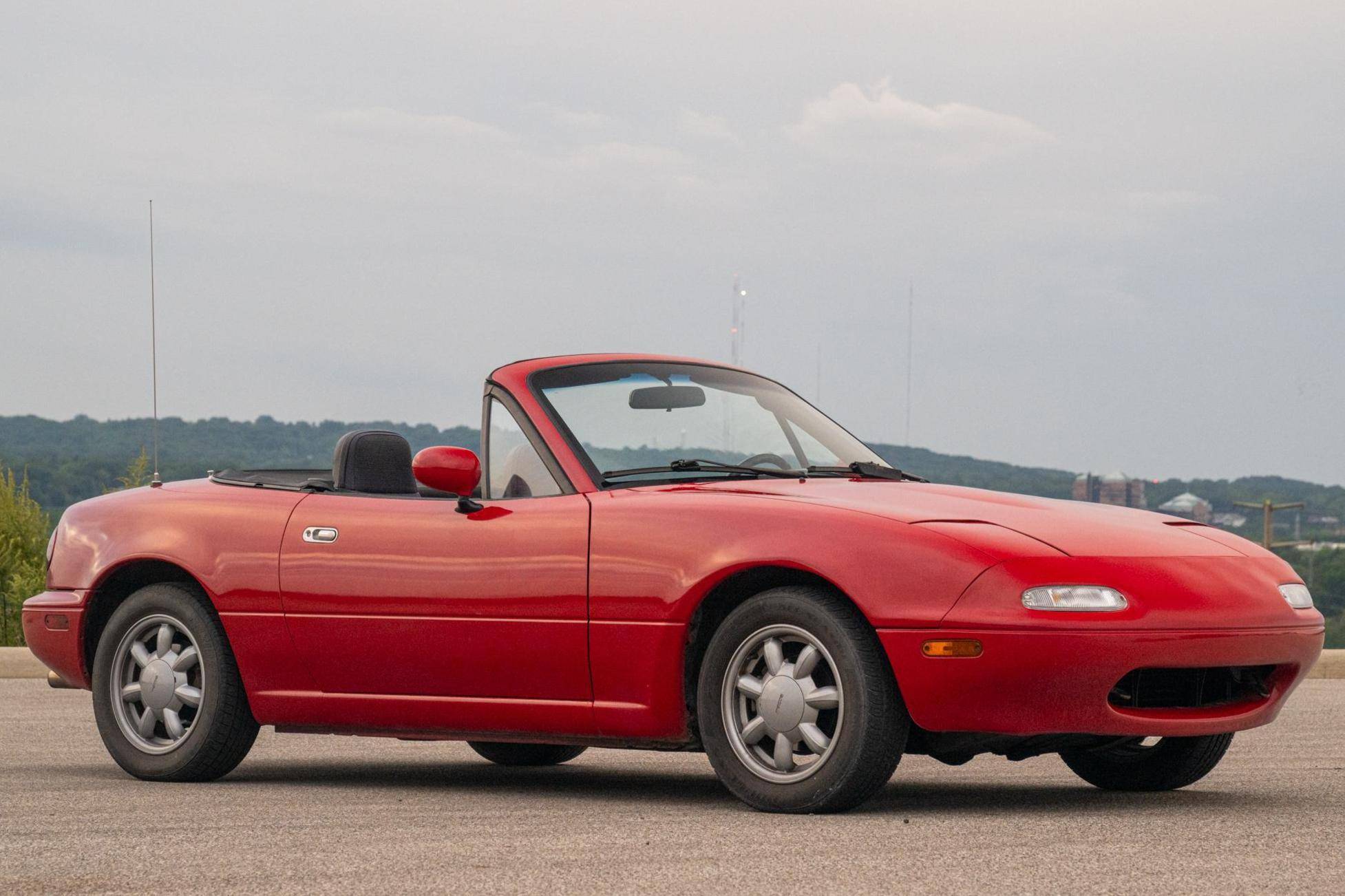 Lady in Red 【Lauren】:1991〜Discontinued 1991 Mazda MX-5 Miata VIN: JM1NA351XM0203957 for Sale - Cars & Bids