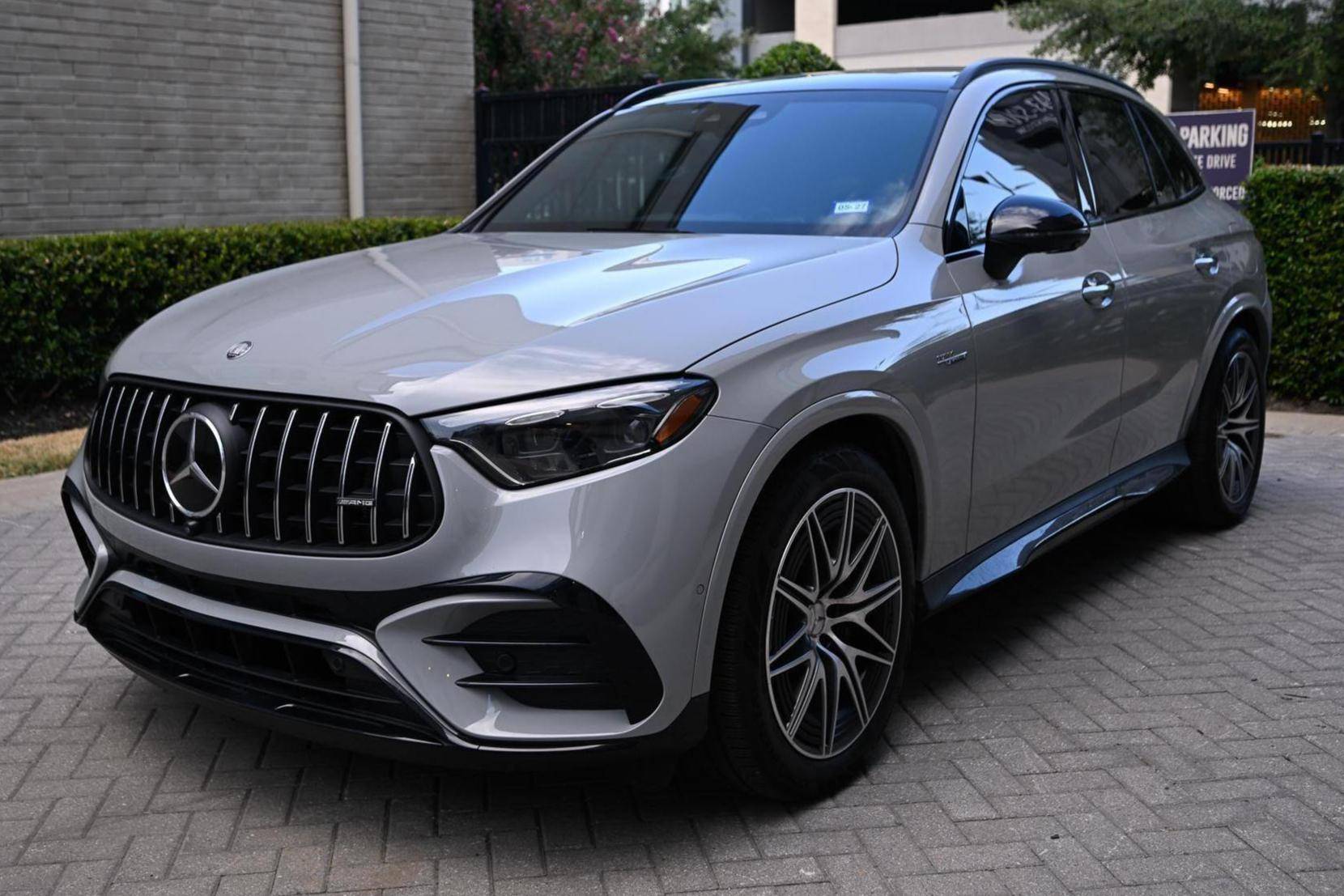 2025 Mercedes-Benz GLC AMG