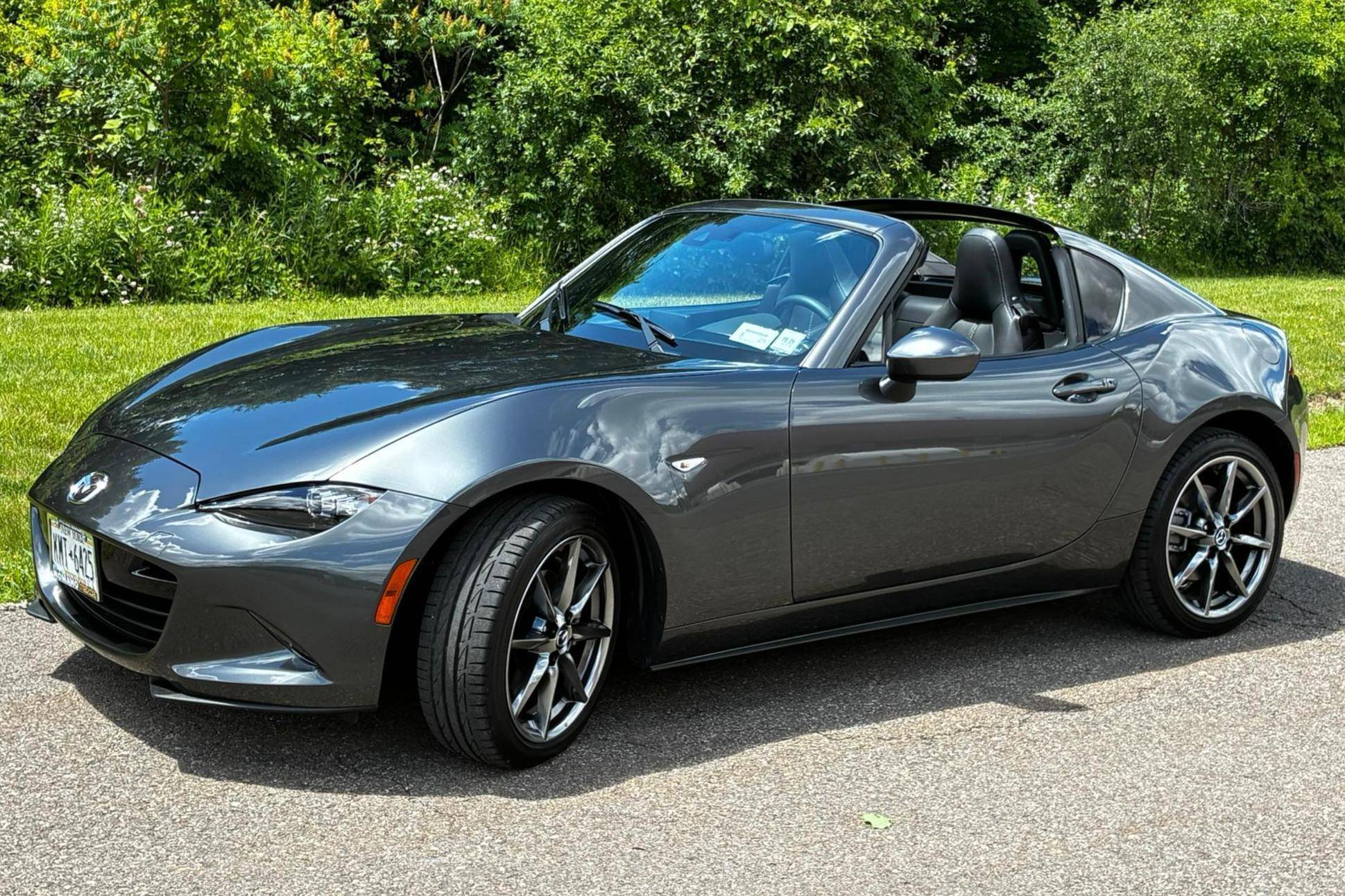 2021 Mazda MX-5 Miata RF Grand Touring VIN: JM1NDAM72M0458121 for