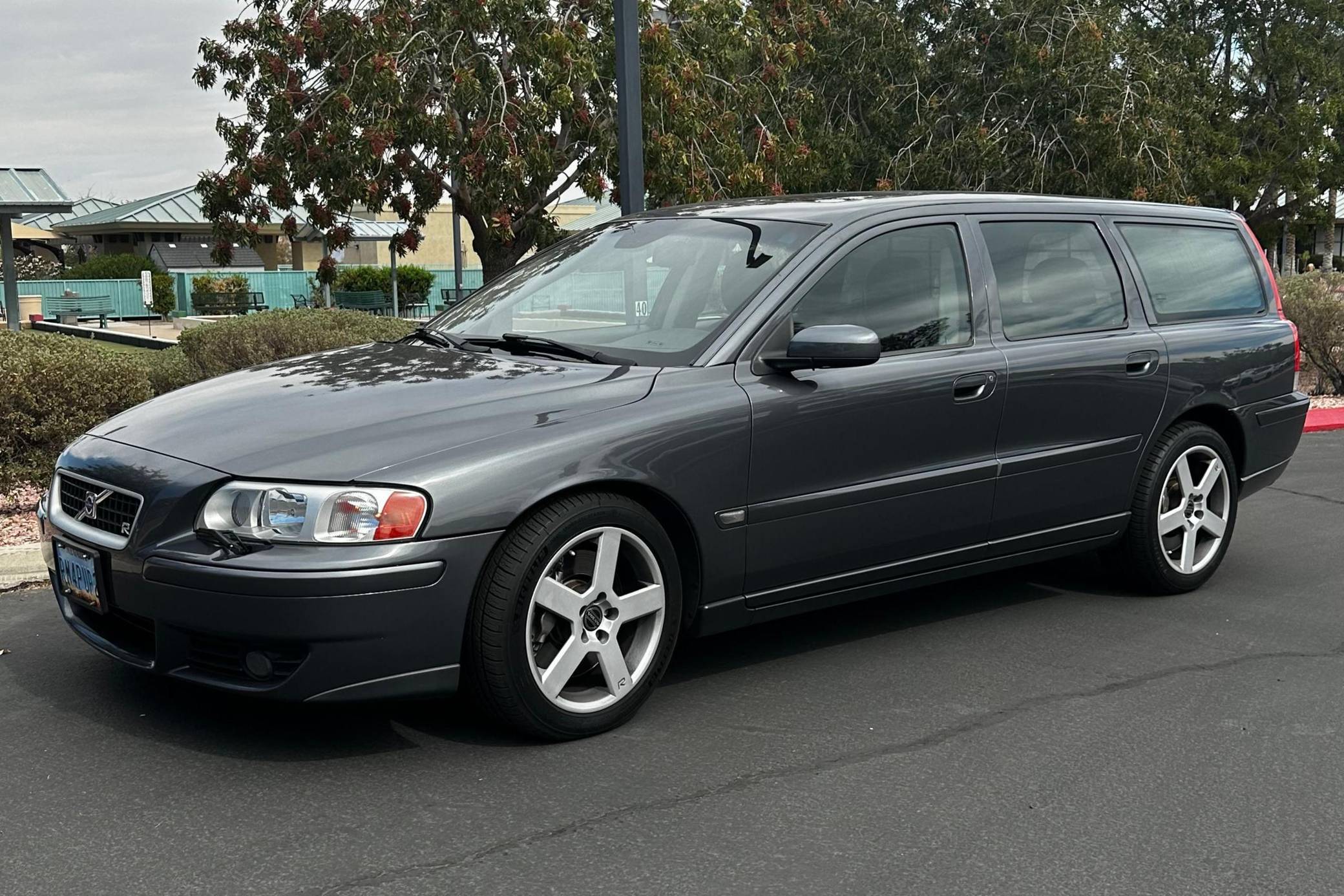 2005 Volvo V70R