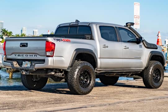 2016 Toyota Tacoma TRD Off-Road Double Cab 4x4 VIN