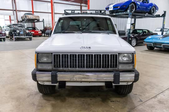 1990 Jeep Cherokee auction - Cars & Bids