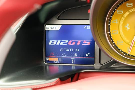 フースーヤ Ferrari 812 GTS - 03 June 2021 - Autogespot
