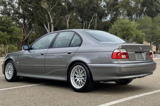 2002 BMW 530i (Titanium Silver Metallic) — DETAILERSHIP™