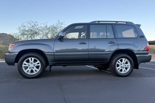2003 Lexus LX 470 VIN: JTJHT00WX33519619 for Sale - Cars & Bids