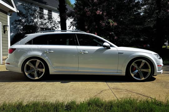 2018 Audi A4 Allroad Quattro Prestige VIN: WA19NAF41JA035693 for