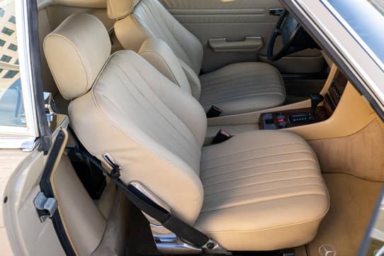 1986 Mercedes-Benz 560SL VIN: WDBBA48D4GA054005 for Sale - Cars & Bids