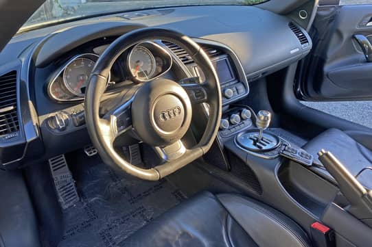2009 Audi R8 Coupe auction - Cars & Bids