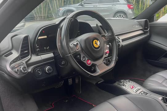 2013 Ferrari 458 Spider VIN: ZFF68NHA1D0195370 for Sale - Cars & Bids
