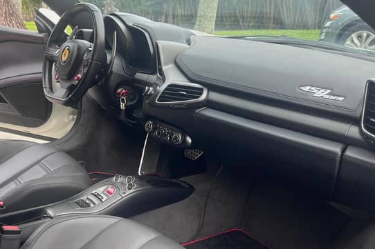 2013 Ferrari 458 Spider VIN: ZFF68NHA1D0195370 for Sale - Cars & Bids