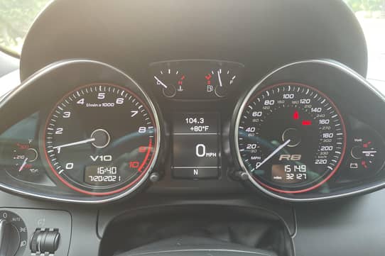 2011 Audi R8 V10 Coupe auction - Cars & Bids