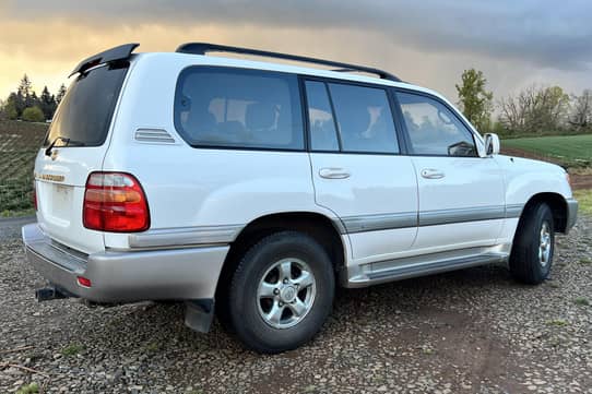 2002 Toyota Land Cruiser auction - Cars & Bids