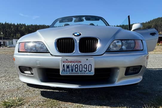 1998 BMW Z3 2.8i Roadster VIN: 4USCJ3333WLC15300 for Sale - Cars