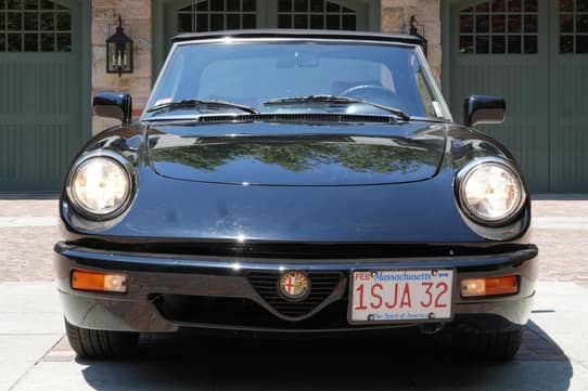 1993 Alfa Romeo Spider Veloce VIN: ZARBB32N9P7007887 for