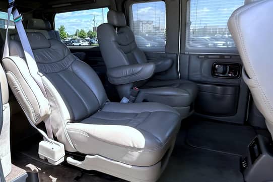 2007 GMC Savana G1500 Explorer Conversion Van VIN