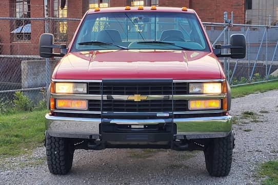 1995 Chevrolet K3500 LS 4x4 VIN: 1GCHK34F2SE152946 for Sale - Cars & Bids