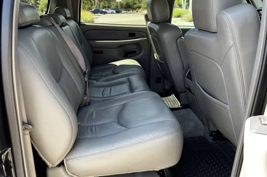 2004 Chevrolet Suburban 2500 LT 4x4 for Sale - Cars & Bids