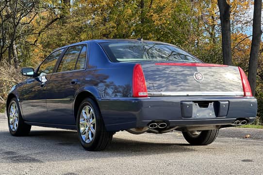 is a cadillac dts rear wheel drive