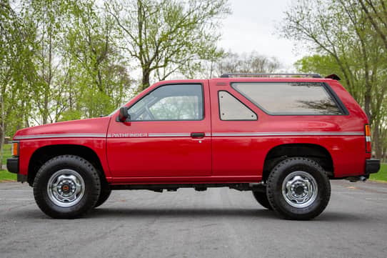 1989 Nissan Pathfinder SE V6 4x4 for Sale - Cars & Bids