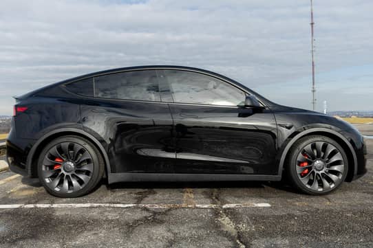 2020 tesla deals model y black