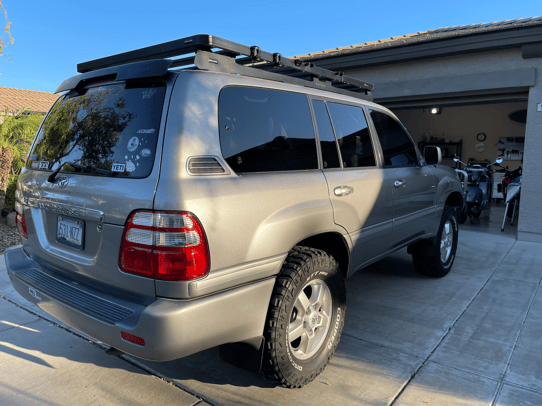 2004 Toyota Land Cruiser auction - Cars & Bids
