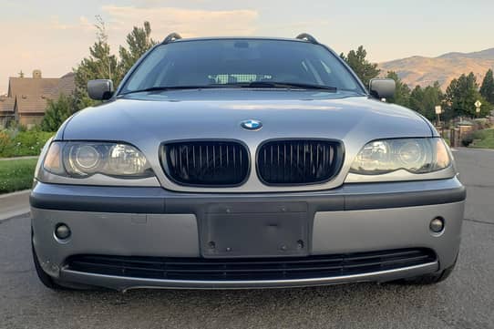 2004 BMW 325i Touring VIN: WBAAX13454PJ00741 for Sale - Cars