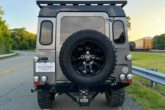 1985 Land Rover Defender 110 VIN: SALLDHMV2AA205361 for Sale - Cars & Bids