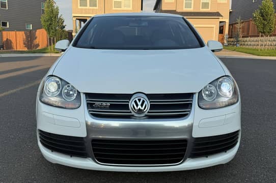 2008 Volkswagen R32 VIN: WVWKC71K58W106266 for Sale - Cars & Bids