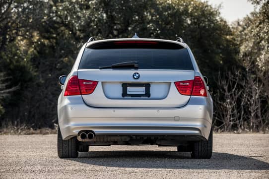 2010 BMW 328i Wagon auction - Cars & Bids
