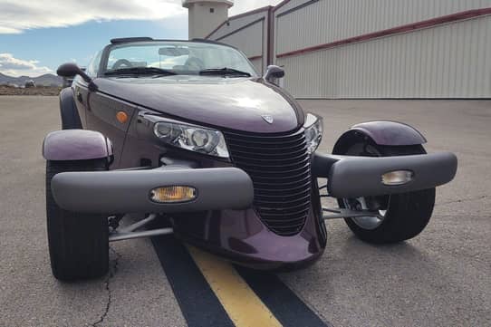 1997 Plymouth Prowler with Trailer Deluxe Kit with Paint and Glue