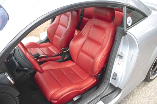 Audi tt 2024 red seats