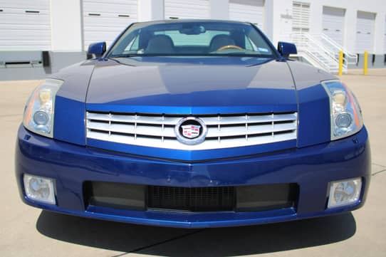 キャスケードスワッグ ベッチーズブルー 2004 Cadillac XLR | GAA