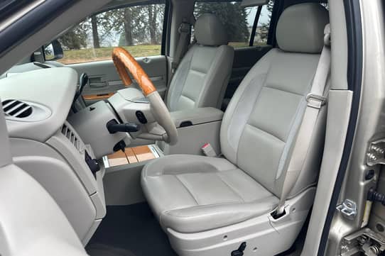 2008 Chrysler Aspen Limited VIN: 1A8HW582X8F118868 for Sale - Cars & Bids