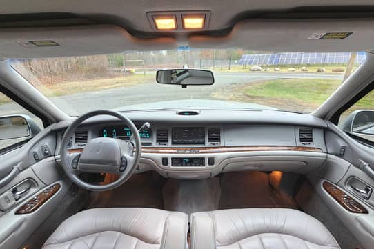 1997 Lincoln Town Car Executive Series for Sale Cars Bids